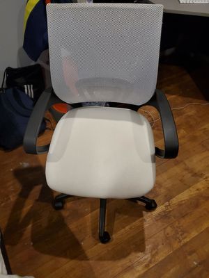 Customize Your Workspace with ALINUNU Grey Mesh Computer Chair ODM and OEM Options